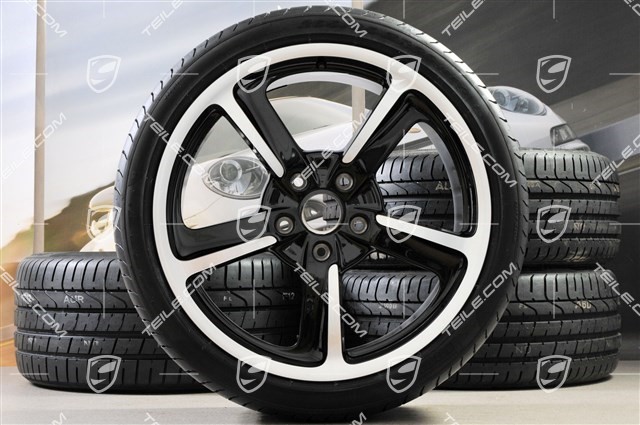 20-inch SportTechno summer wheel set, rims 8,5J x 20 ET57 + 10J x 20 ET50, summer tires Pirelli 235/35 R20 + 265/35 R20, in black, with TPM
