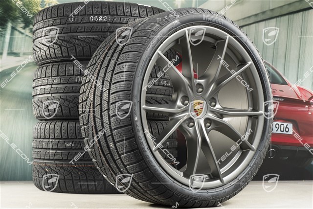 20" Winterräder Satz Carrera S (IV), Felgen 8,5J x 20 ET49 + 11J x 20 ET56 + Pirelli Sottozero II Winterreifen 245/35 R20 + 295/30 R20, in Platinum (seidenglanz)