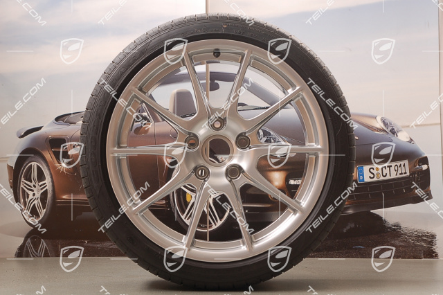 19-inch Boxster Spyder summer wheel set, silver, 10J x 19 ET42 + 8,5J x 19 ET55 + GoodYear tyres, app. 1.000 km