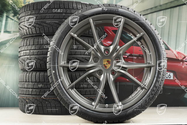 20" Winterräder Satz Carrera S (IV), Felgen 8,5J x 20 ET49 + 11J x 20 ET56 + Pirelli Sottozero II Winterreifen 245/35 R20 + 295/30 R20, in Platinum (seidenglanz)