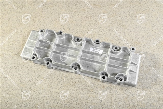 Valve / Rocker cover, lower, L=R