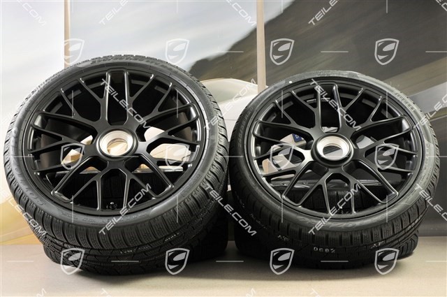 20" Turbo S Zentralverschluss Winterräder Satz für Carrera GTS, Felgen 8,5J x 20 ET51 + 11J x 20 ET52 + NEUE Pirelli Sottozero II Winterreifen 245/35 R20+295/30 R20, Schwarz (seidenglanz), mit RDK-Sensoren