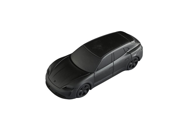 Porsche Taycan – model samochodu / przycisk do papieru