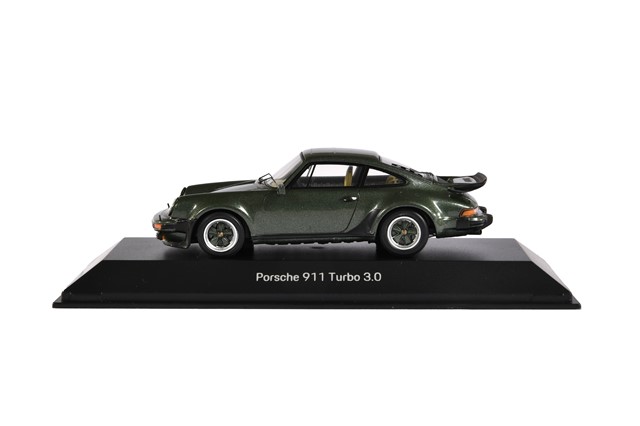 Porsche 911 930 Turbo 3.0, Generation 1, Oak Green, Spark, Maßstab 1:43