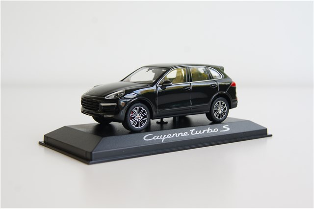 Porsche Cayenne Turbo S, scale 1:43