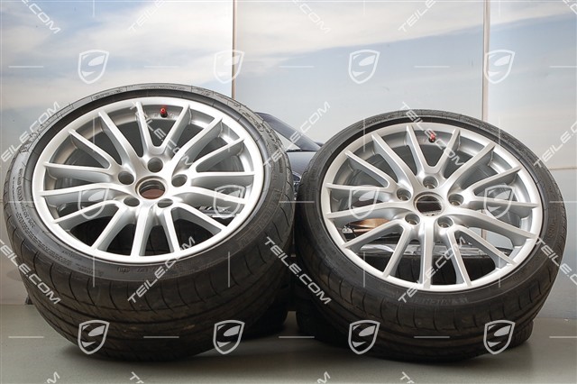 19-inch SportDesign summer wheel set, wheels 8J x 19 ET57 + 11J x 19 ET 51 + tyres 235/35 ZR 19 + 305/30 ZR 19