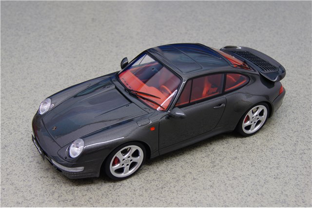 GT Spirit - Porsche 911 (993) Turbo, popielaty metalik, Maßstab 1:18