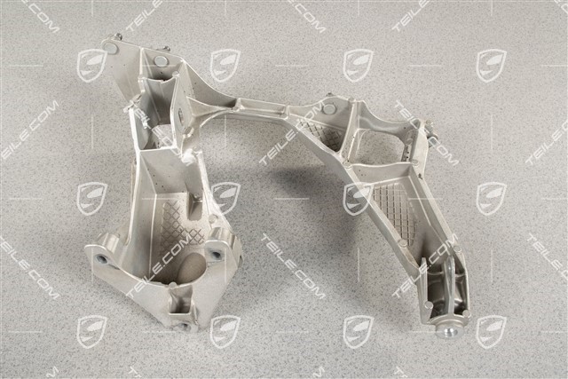 GT4 Rear suspension side section / panel, R