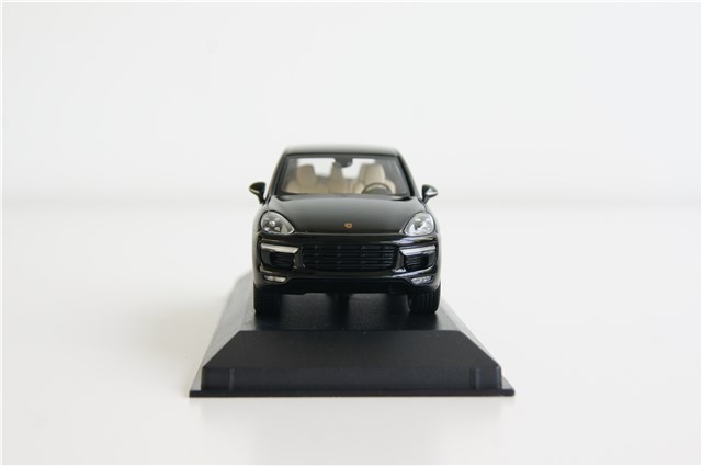 Porsche Cayenne Turbo S, scale 1:43
