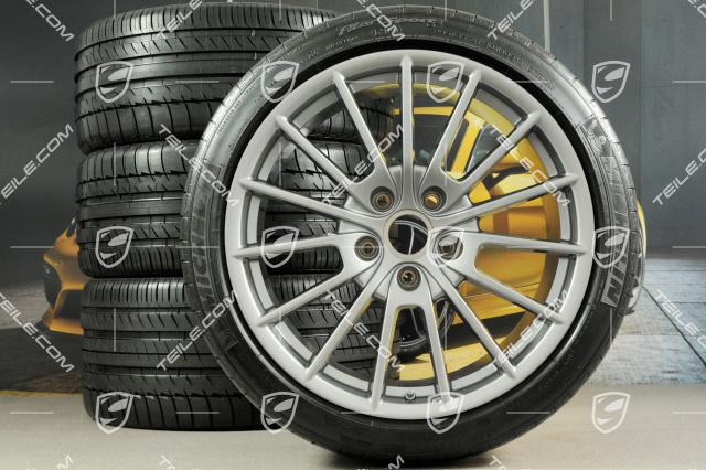 20-inch Panamera Sport summer wheel set, 2 x 9,5J x 20 ET 65 + 2 x 11,5 J x 20 ET 63, Michelin summer tyres 255/40 ZR20 + 295/35 ZR20 with TPM