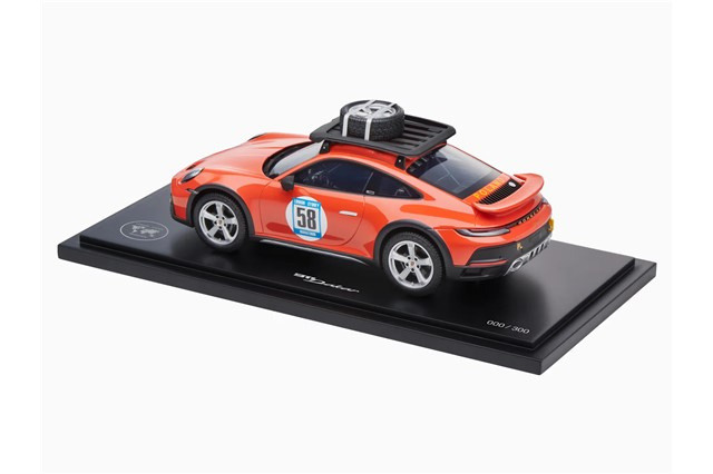911 Dakar 992 #58, red/black, Sobieslaw Zasada / London - Sydney, limited edition / 300 pieces, scale 1:18