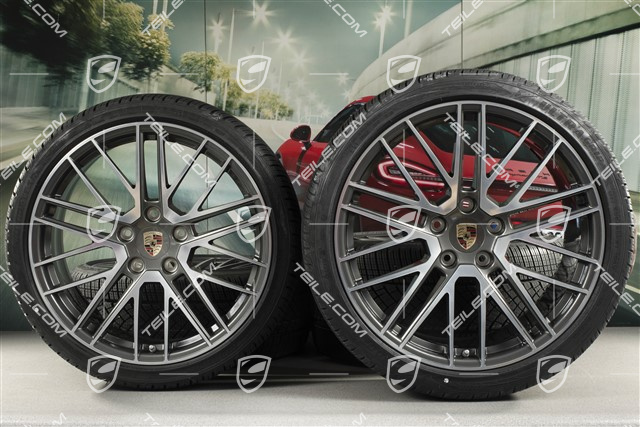 20"+21" Turbo V Winterräder Satz, Felgen 8,5J x 20 ET40 + 11J x 21 ET66 + Goodyear Winterreifen 245/35 R20 + 305/30 R21, DOT/Bj. 2021