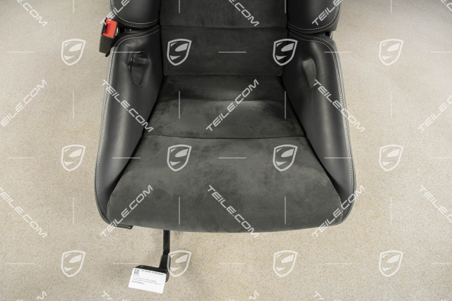 Sportschalensitz für Fahrer, klappbar, Leder/Alcantara Schwarz, Naht in Silber, mit GT3 Schriftzug, L