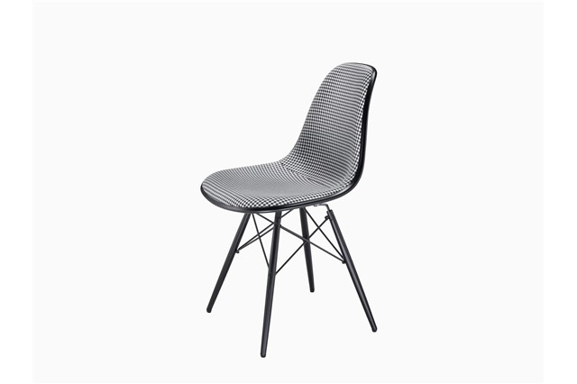 Vitra for Porsche - Eames Plastic Side Chair Pepita Edition – Limited Edition / 1.963 pcs.