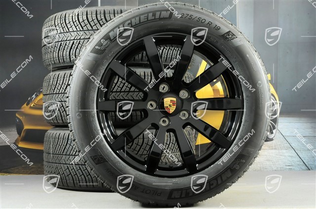 19-inch Cayenne S winter wheel set, rims 8,5J x 19 ET47 + 9,5J x 19 ET54 + Michelin winter tyres 255/55 R19 + 275/50 R19, with TPMS, black high gloss