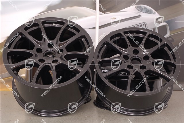 19-inch GT3 wheel set, 8,5J x 19 ET53 + 12J x 19 ET68, black