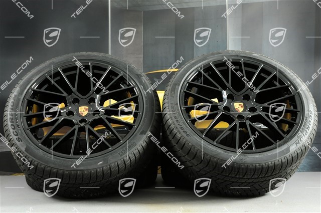 21-inch Cayenne COUPÉ RS Spyder winter wheel set, rims 9,5J x 21 ET46 + 11,0J x 21 ET49 + Pirelli winter tyres275/40 R21 + 305/35 R21, with TPMS, black high gloss