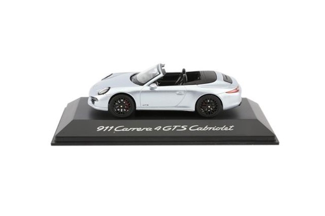 Porsche 911 Carrera 4 GTS Cabriolet, 1:43