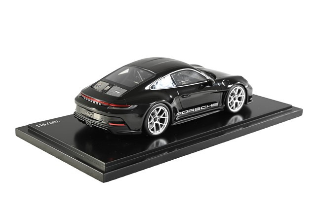 911 S/T 992, black, black, Limited Edition / 911 Stück, Maßstab 1:18