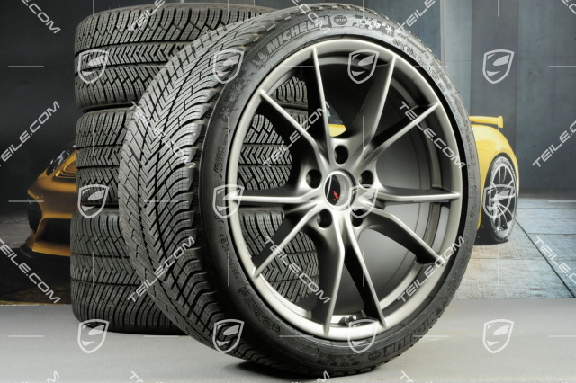 20" Winterräder Satz Carrera S (IV), Felgen 8,5J x 20 ET49 + 11J x 20 ET56 + NEUE Michelin Pilot Alpin PA4 N1 Winterreifen 245/35 R20 + 295/30 R20, in Platinum (seidenglanz)