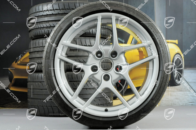 19-inch Carrera S II summer wheel set, wheels 8J x 19 ET57 + 11J x 19 ET51 + tyres 235/35 ZR19 + 305/30 ZR19