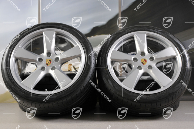 20" Sport Classic summer wheels set,GT-Silber met.,  rims 9,5J x 20 ET65 + 11,5 x 20 ET63 + summer tyres 255/40 ZR20 + 295/35 ZR20, with TPM