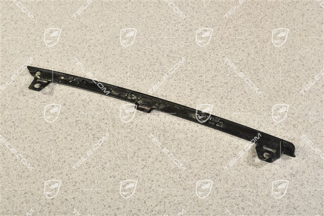 Front bumper disc / trim centre, Black, R