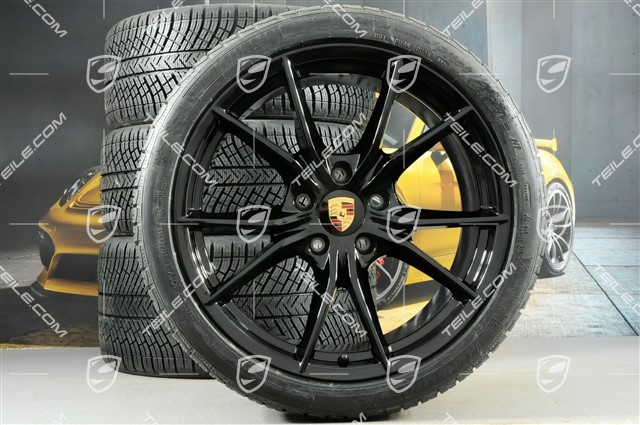 20" Winterräder Satz Carrera S (IV), Felgen 8,5J x 20 ET49 + 11J x 20 ET56 + Michelin Pilot Alpin PA4 N1 Winterreifen 245/35 R20 + 295/30 R20, Schwarz Seidenmatt