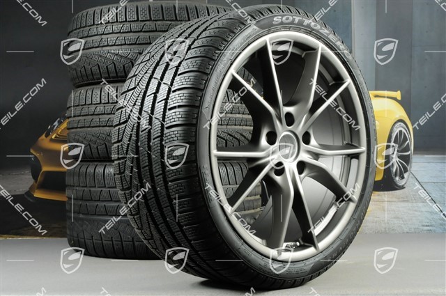 20" Winterräder Satz Carrera S (IV), Felgen 8,5J x 20 ET49 + 11J x 20 ET78 + Pirelli Sottozero II Winterreifen 245/35 R20 + 295/30 R20, in Platinum (seidenglanz)