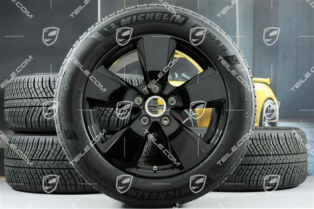 19-inch Cayenne winter wheel set, rims 8,5J x 19 ET47 + 9,5J x 19 ET54 + Michelin winter tyres 255/55 R19 + 275/50 R19, with TPMS, black high gloss