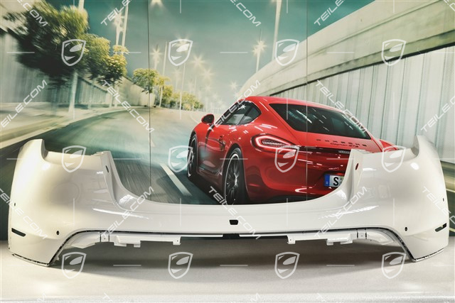 Cross Turismo Rear bumper with holes for parking assistant including parking aid