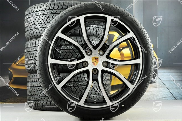 21" Cayenne Exclusive Design Winterräder Satz, Felgen 9,5J x 21 ET46 + 11,0J x 21 ET58 + Pirelli Winterreifen 275/40 R21 + 305/35 R21, mit RDK-Sensoren, Tiefschwarz Metallic