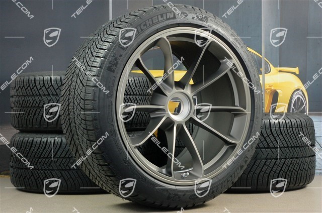 GT3RS / GT2RS 20" winter wheel set, rims/discs 9J x 20 ET55 + 12J x 20 ET47 + Michelin winter tires 245/35 R20 + 315/35 R20, with TPMS