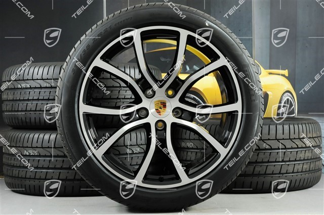 21-inch Cayenne Exclusive Design summer wheel set, rims 9,5J x 21 ET46 + 11,0J x 21 ET58 + Pirelli P Zero summer tyres 285/40 R21 + 315/35 R21, with TPMS, black (high gloss)