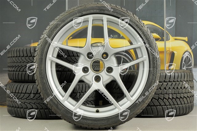 19-inch Carrera S II winter wheels, wheels: 8J x 19 ET57 + 11J x 19 ET67, Nokian WR winter tyres 235/35 R19 + 295/30 R19, without TPMS