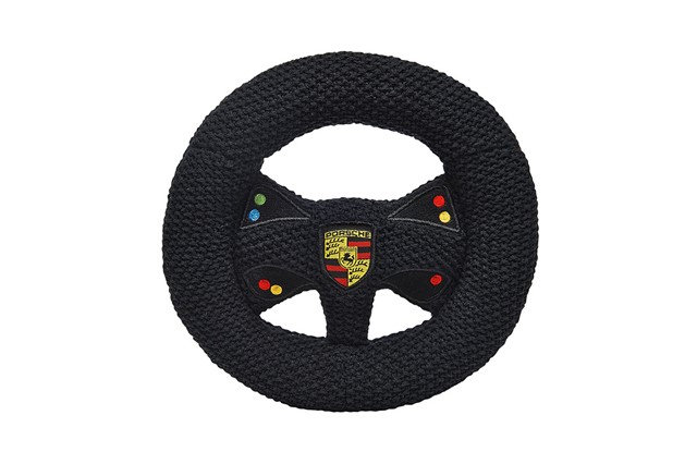 Knitted steering wheel with rattle – Motorsport Collection