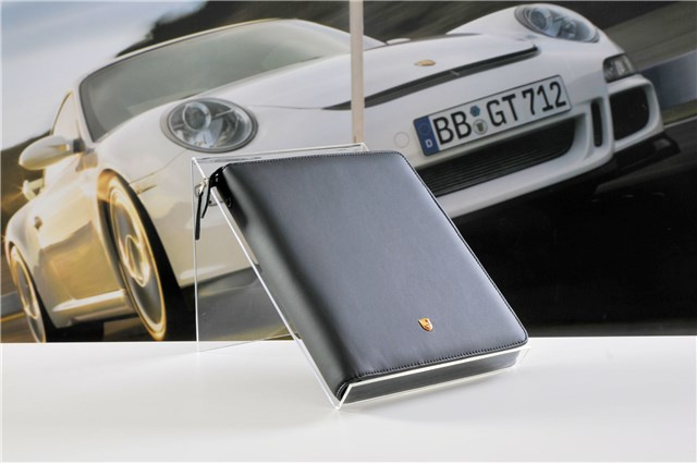 Organizer Porsche, czarna skóra, 260 x 210 x 35 mm