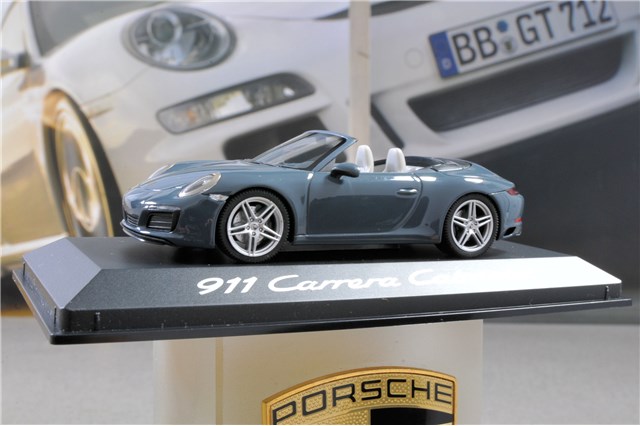 Modellauto Porsche 911 991 Carrera Cabriolet Facelift 2015, Maßstab 1:43