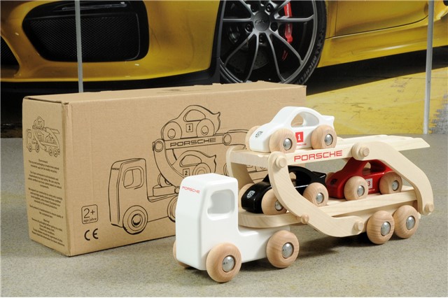 Race Truck white, Wood natural finish, Cars multicoloured