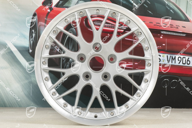 18-inch Sport Classic II wheel, 9J x 18 ET52