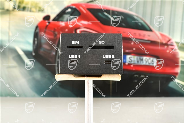 Multimedia interface Adapter / socket for external source USB C