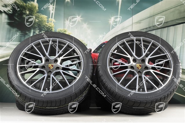 21-inch Cayenne RS Spyder summer wheel set, rims 9,5J x 21 ET46 + 11,0J x 21 ET58 + Bridgestone Dueler H/P Sport summer tyres 285/40 R21 + 315/35 R21, with TPMS,