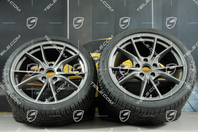 20" Winterräder Satz Carrera S (IV), neuwertige Felgen 8,5J x 20 ET49 + 11J x 20 ET56 + NEUE Michelin Pilot Alpin PA4 N1 Winterreifen 245/35 R20 + 295/30 R20 (0 Km), in Platinum für Porsche 991.2