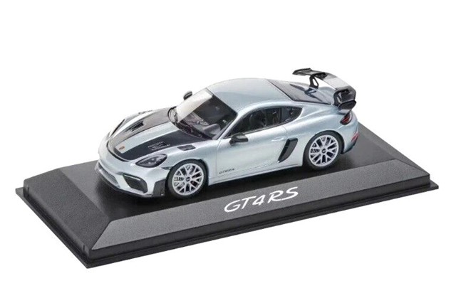 1:43 Porsche 718 Cayman GT4 RS (982) Hellblau Modell von Minichamps 1:43 Porsche 718 Cayman GT4 RS (982) Hellblau Modell von Minichamps