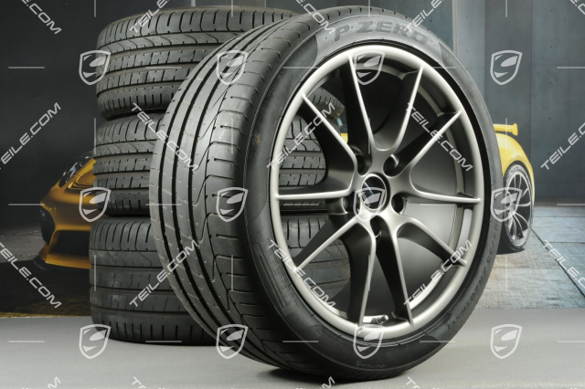 20" Carrera S (III) Sommerräder Satz, 8,5J x 20 ET51 + 11J x 20 ET70, Reifen 245/35 ZR20 + 295/30 ZR20, Platinium (seidenglanz)