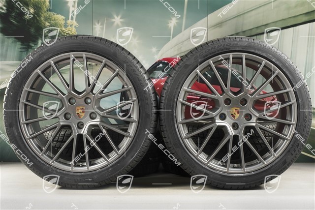 21" Cayenne COUPÉ RS Spyder Winterräder Satz, Felgen 9,5J x 21 ET46 + 11,0J x 21 ET49 + Pirelli Winterreifen 275/40 R21 + 305/35 R21, mit RDK-Sensoren, Platinum Seidenmatt