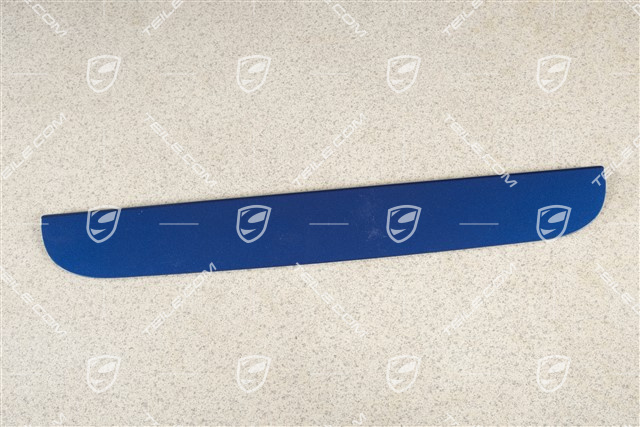Trim, Additional brake light