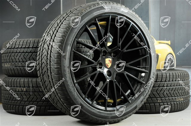 21-inch Cayenne RS Spyder winter wheel set, rims 9,5J x 21 ET46 + 11,0J x 21 ET58 + NEW Pirelli winter tyres 275/40 R21 + 305/35 R21, with TPMS, black high gloss