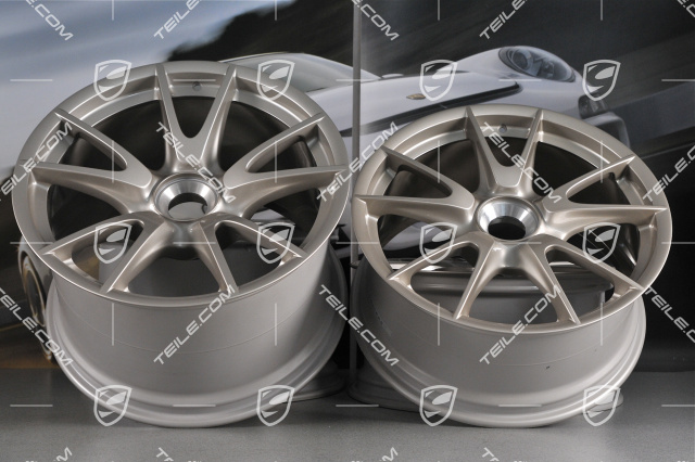 19-inch GT3 II RS 4.0 / GT2 RS wheel set, white gold metallic, front 9J x 19 ET47 + rear 12J x 19 ET48