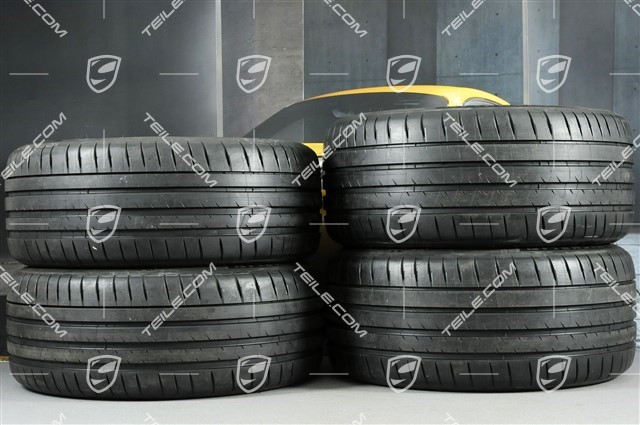 19-inch summer wheels set "Panamera", rims 9J x 19 ET64 + 10,5 J x 19 ET62 + Michelin Sport 4 summer tyres 265/45 R19 + 295/40 R19, in black high gloss